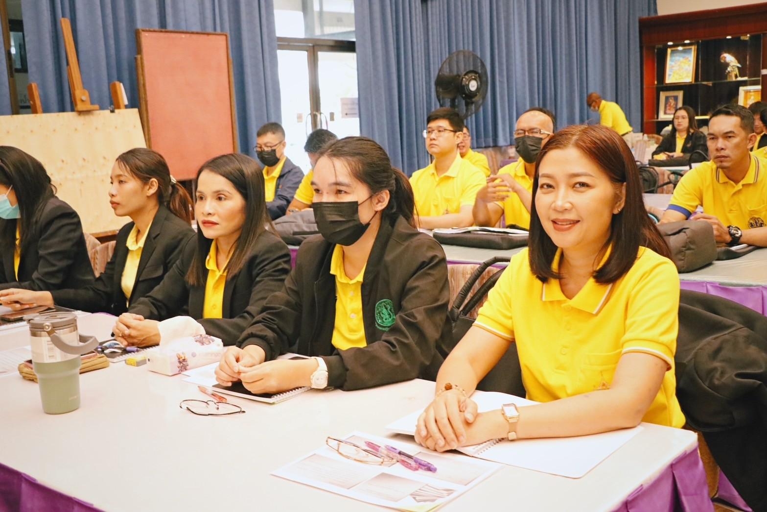 title - โครงการพัฒนาบุคลากรเพื่อเพิ่มประสิทธิภาพการดำเนินงานกองทุนการปฏิรูปที่ดินเพื่อเกษตรกรรม หลักสูตร ฝึกอบรมเชิงปฏิบัติการ “การบริหารจัดการทรัพย์สิน การประเมินมูลค่าทรัพย์สิน และพัฒนารายได้จากที่ดินหรืออสังหาริมทรัพย์” รุ่นที่ 2